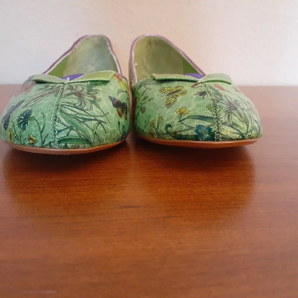 Chi by Carlos Falchi Floral Flats - Picture 9 of 11